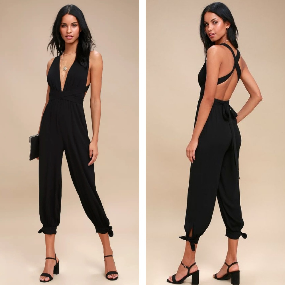 🚫SOLD🚫 Lolinda Black Halter Jumpsuit